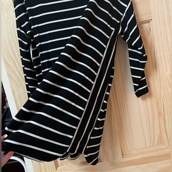 Chico’s Black and White Sweater EUC - Picture 3 of 5